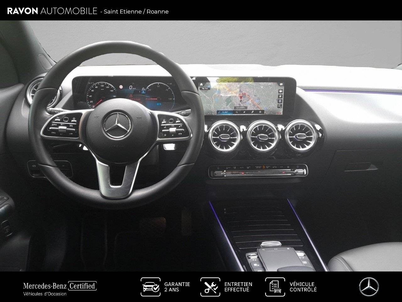 Photo du v&eacute;hicule 3 / 18