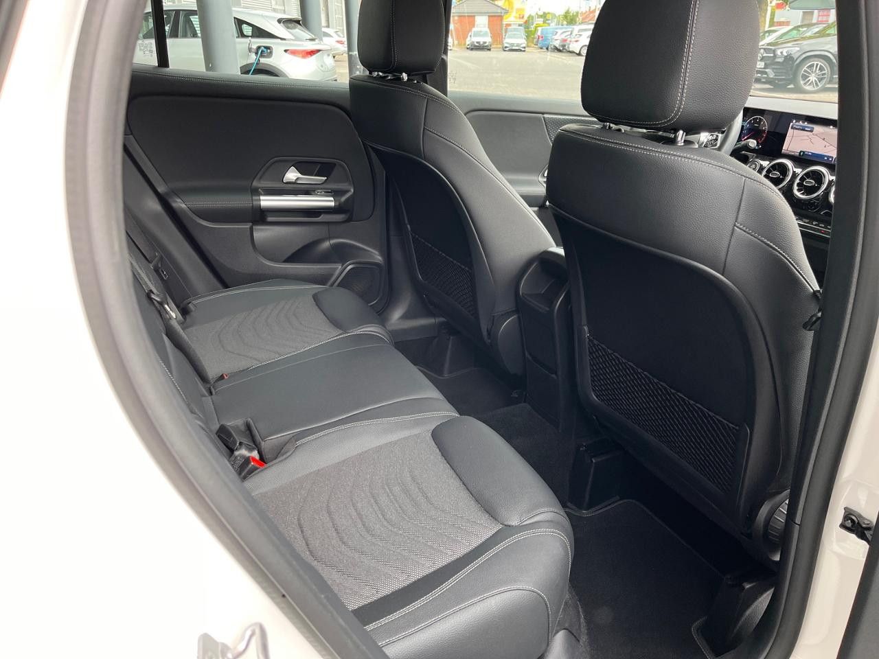 Fahrzeugbild 14 / 15