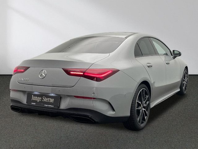 Mercedes-Benz CLA 200