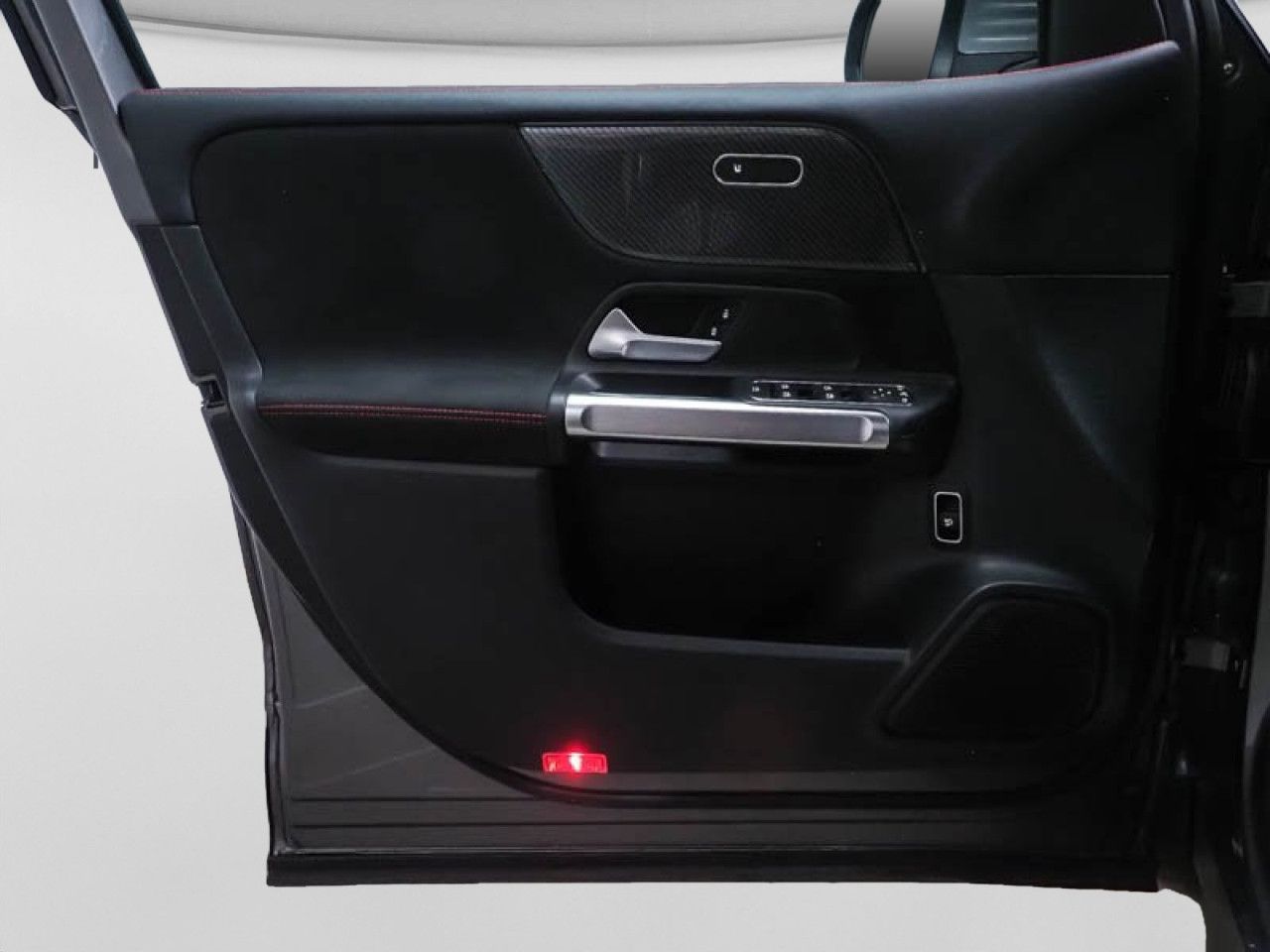 Mercedes-Benz GLB – Bild 13
