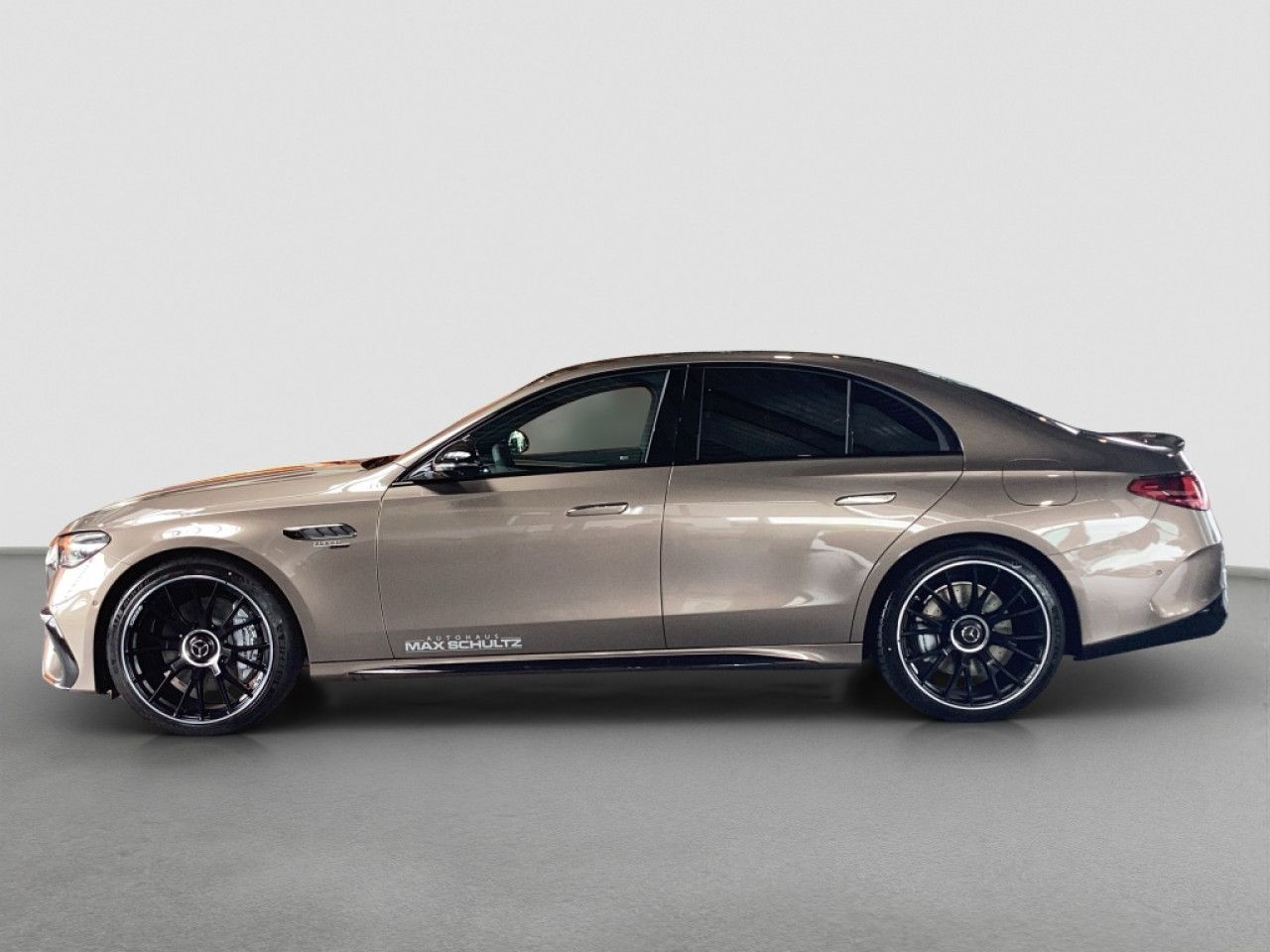 Mercedes-Benz E-Klasse – Bild 22