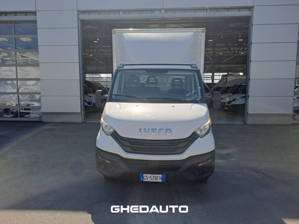 IVECO | 35C14H BOX
