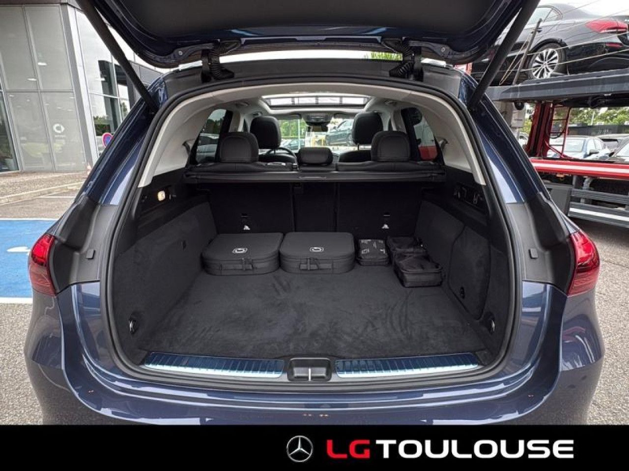 Photo du v&eacute;hicule 12 / 18