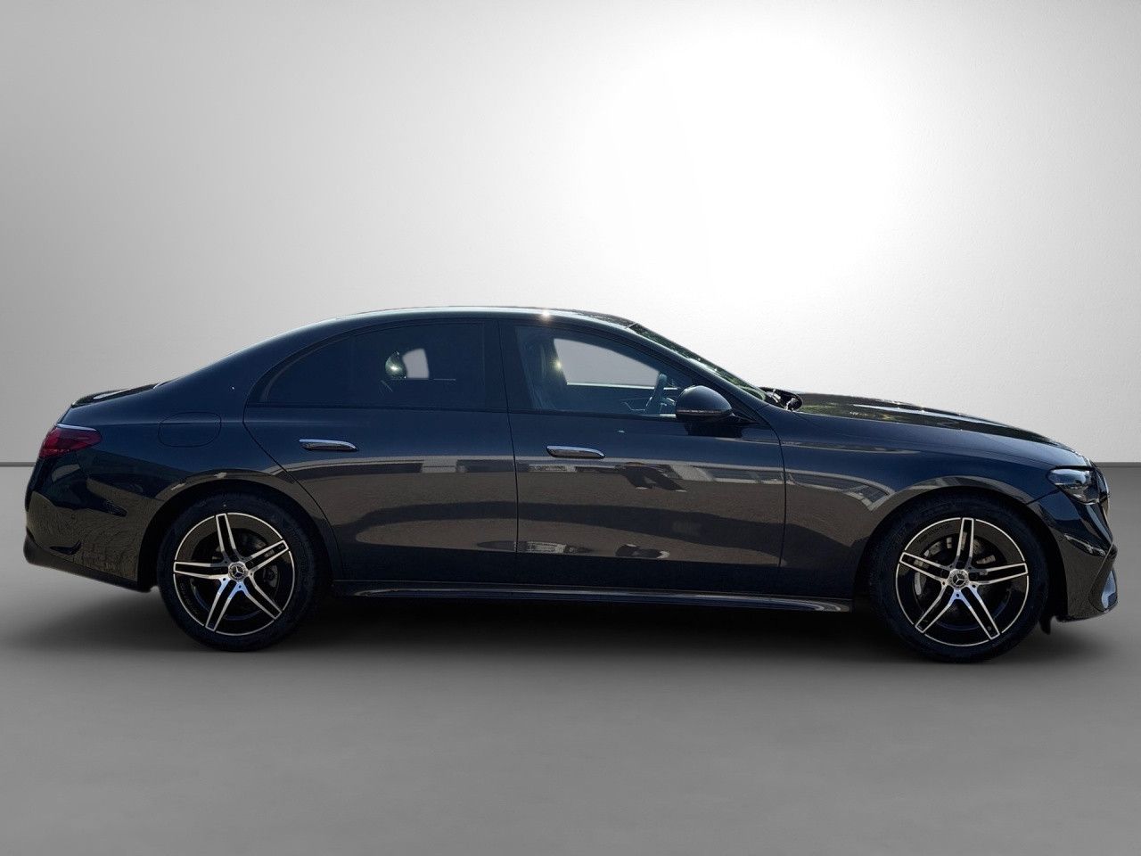 Mercedes-Benz E-Klasse – Bild 8