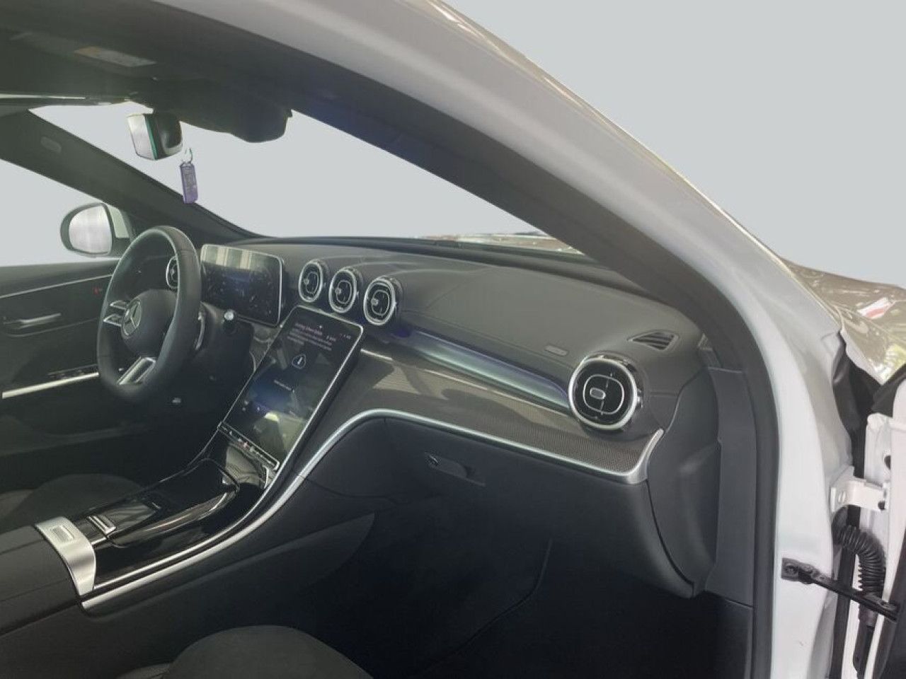 Mercedes-Benz C-Klasse – Bild 15