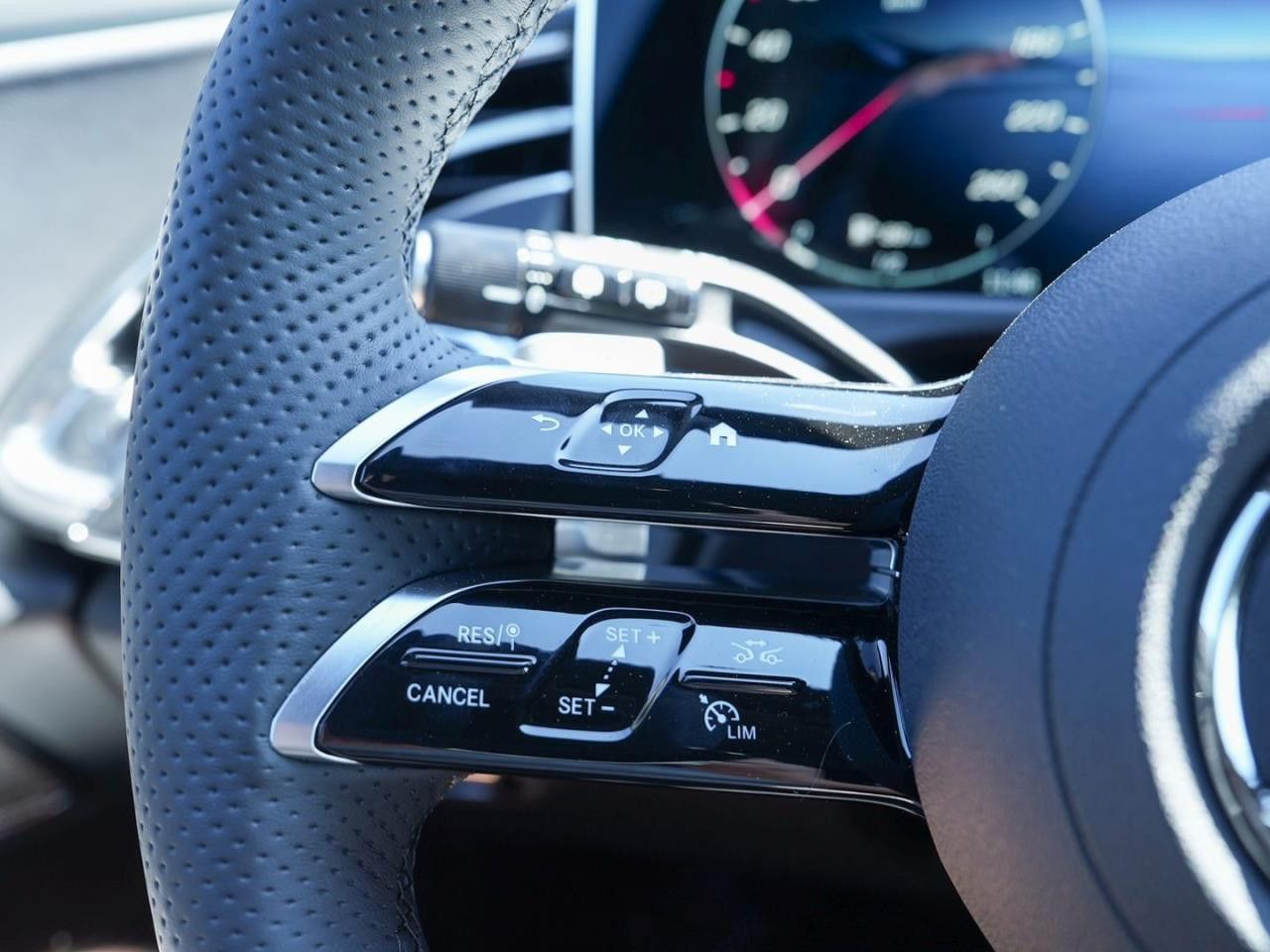 Mercedes-Benz E-Klasse – Bild 18