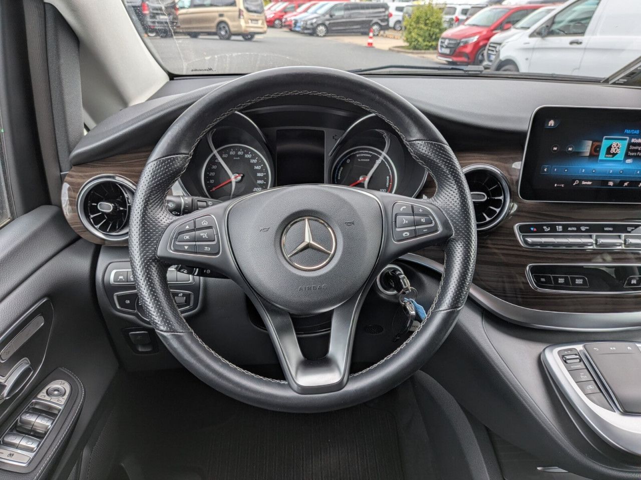Mercedes-Benz EQV – Bild 20