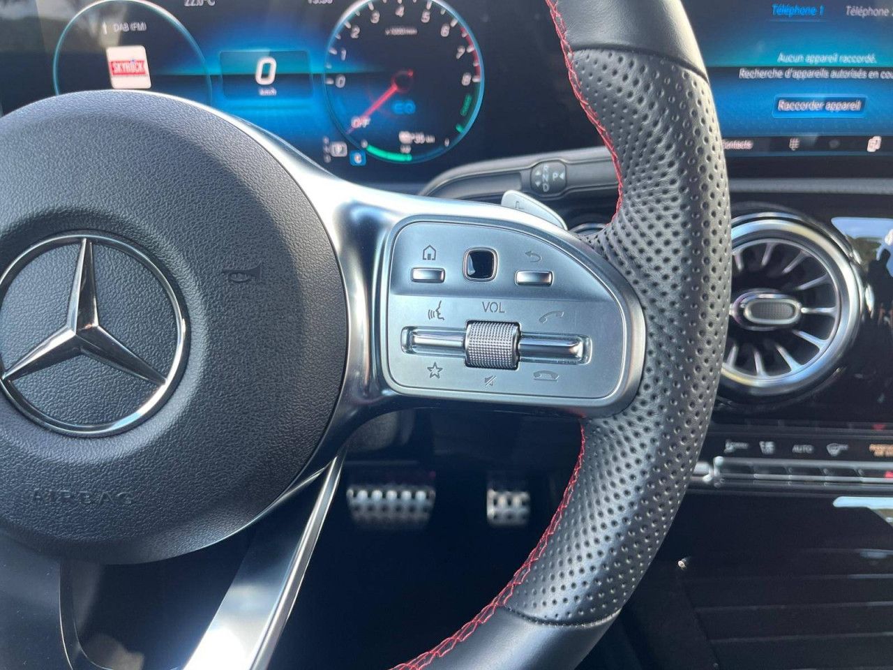 Photo du v&eacute;hicule 17 / 18