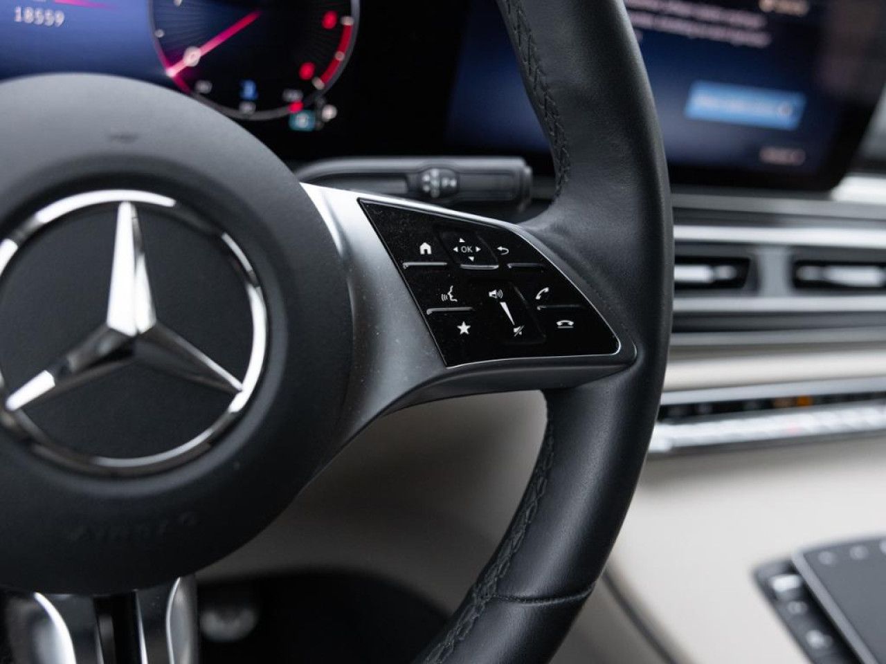 Fahrzeugbild 16 / 25