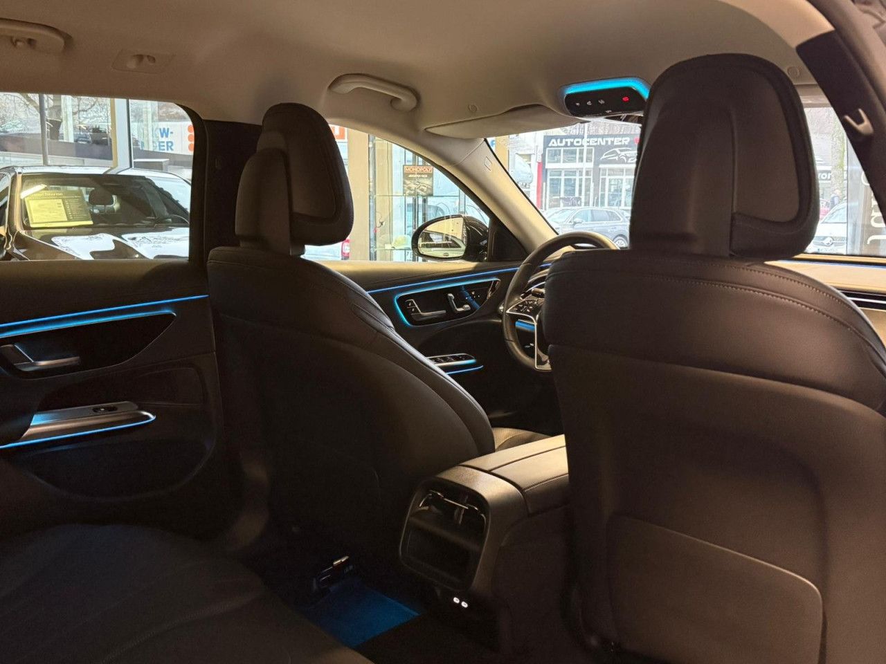 Mercedes-Benz E-Klasse – Bild 17