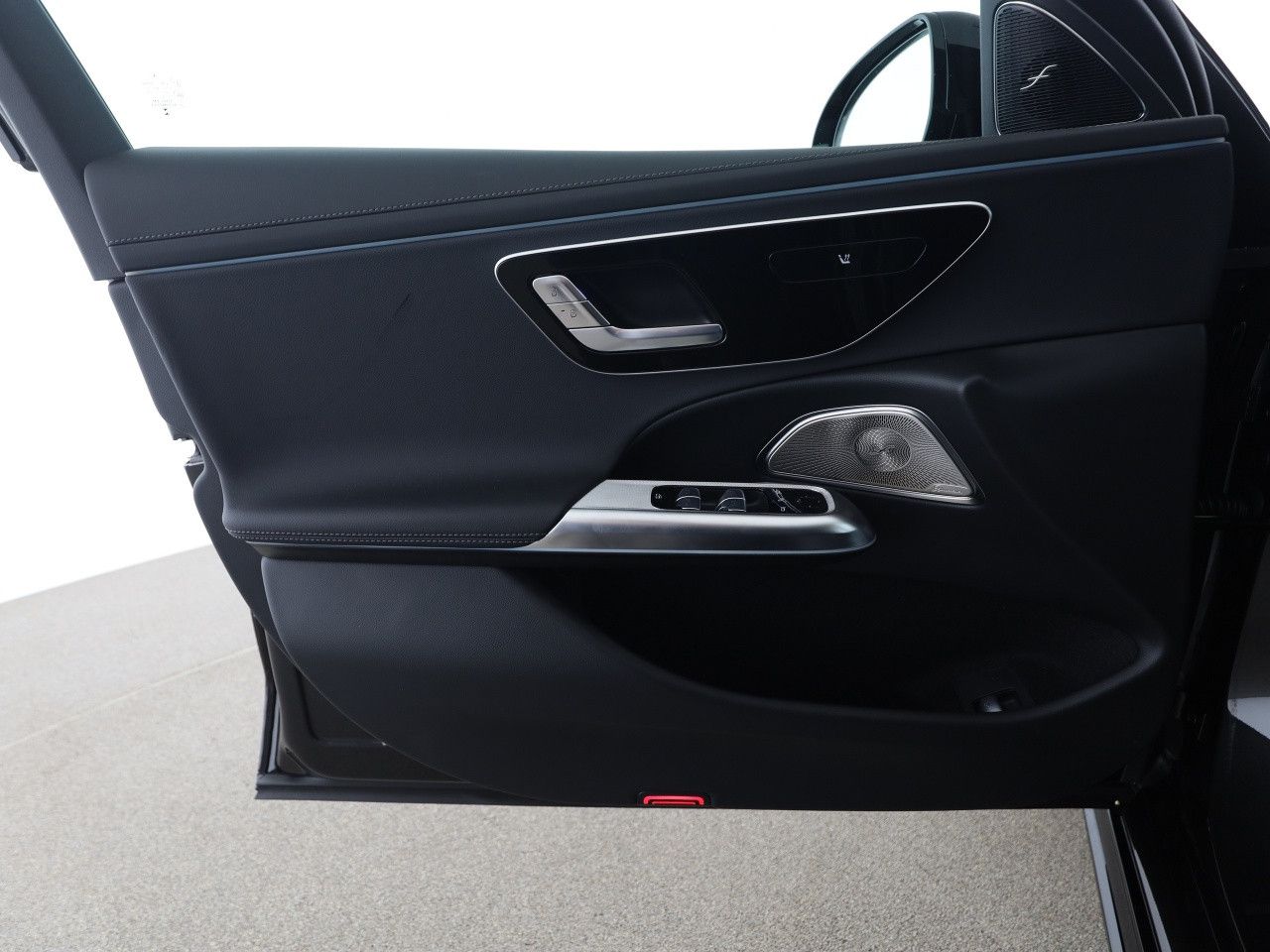 Mercedes-Benz E-Klasse – Bild 12
