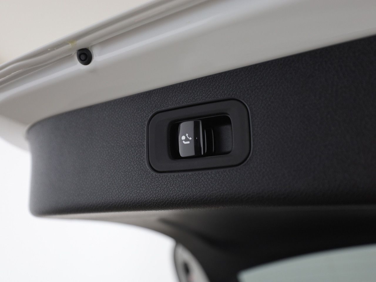 Mercedes-Benz E-Klasse – Bild 23