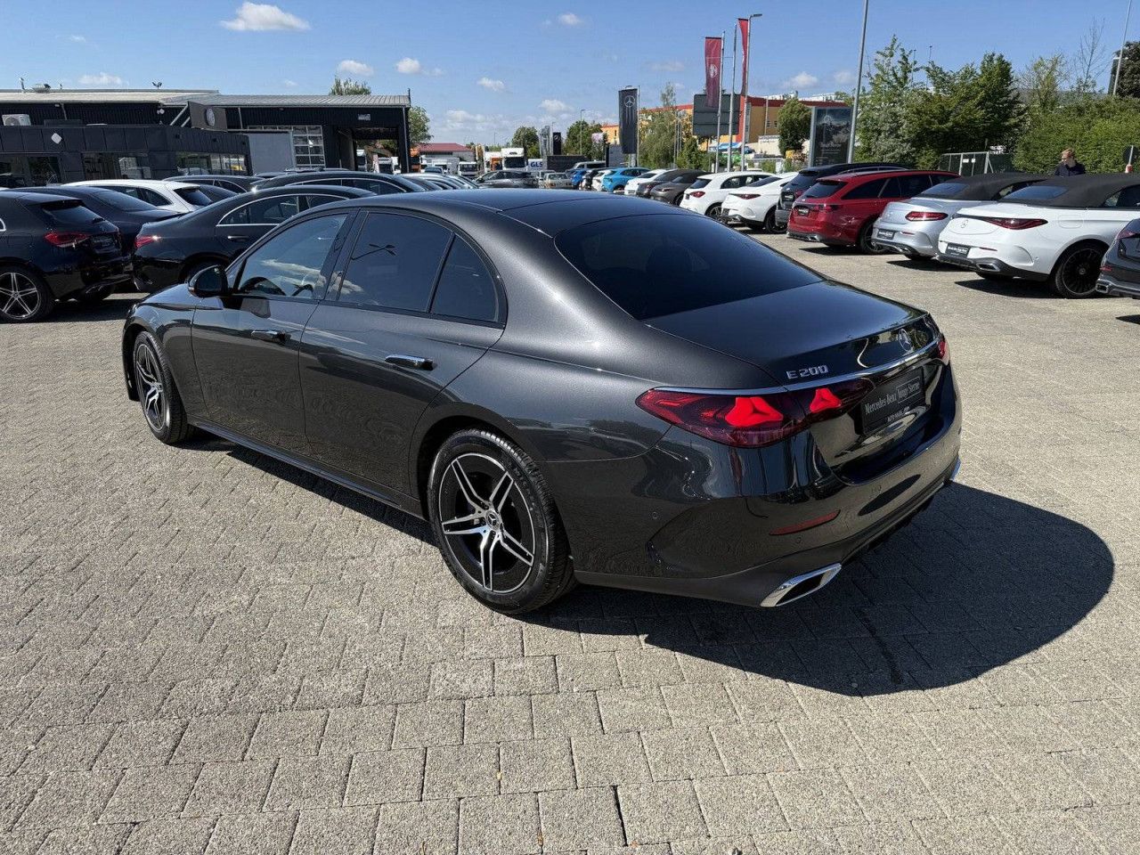 Mercedes-Benz E-Klasse – Bild 7