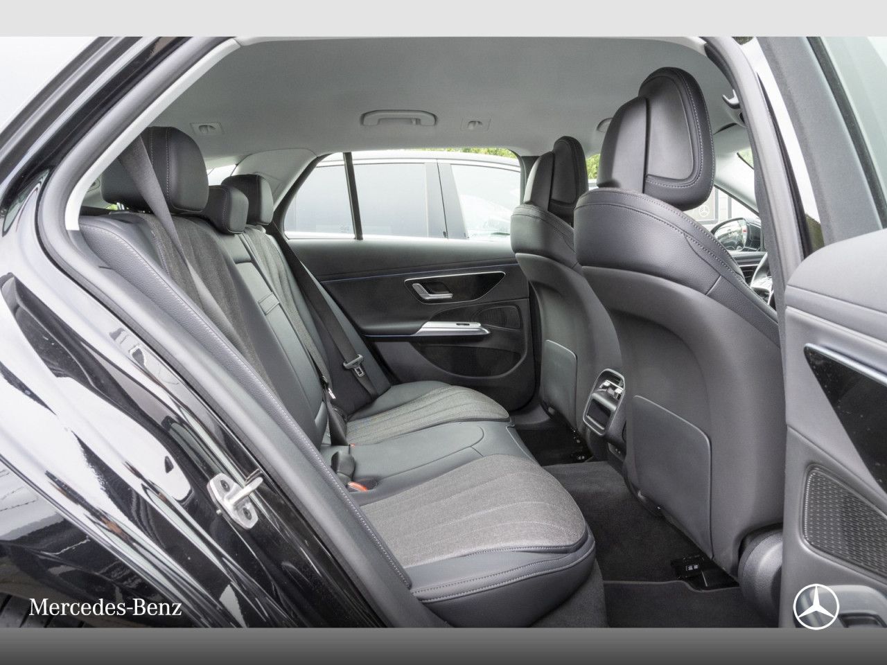 Mercedes-Benz E-Klasse – Bild 9