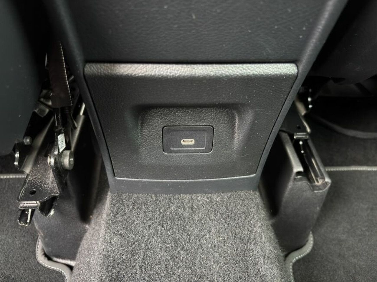 Fahrzeugbild 26 / 30