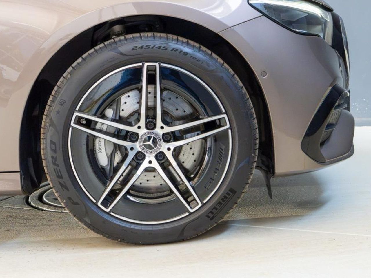 Mercedes-Benz E-Klasse – Bild 5
