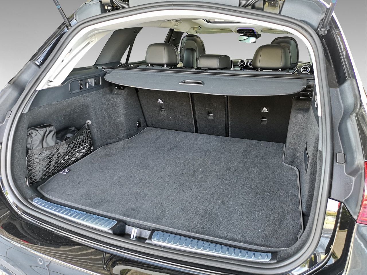 Mercedes-Benz C-Klasse – Bild 17