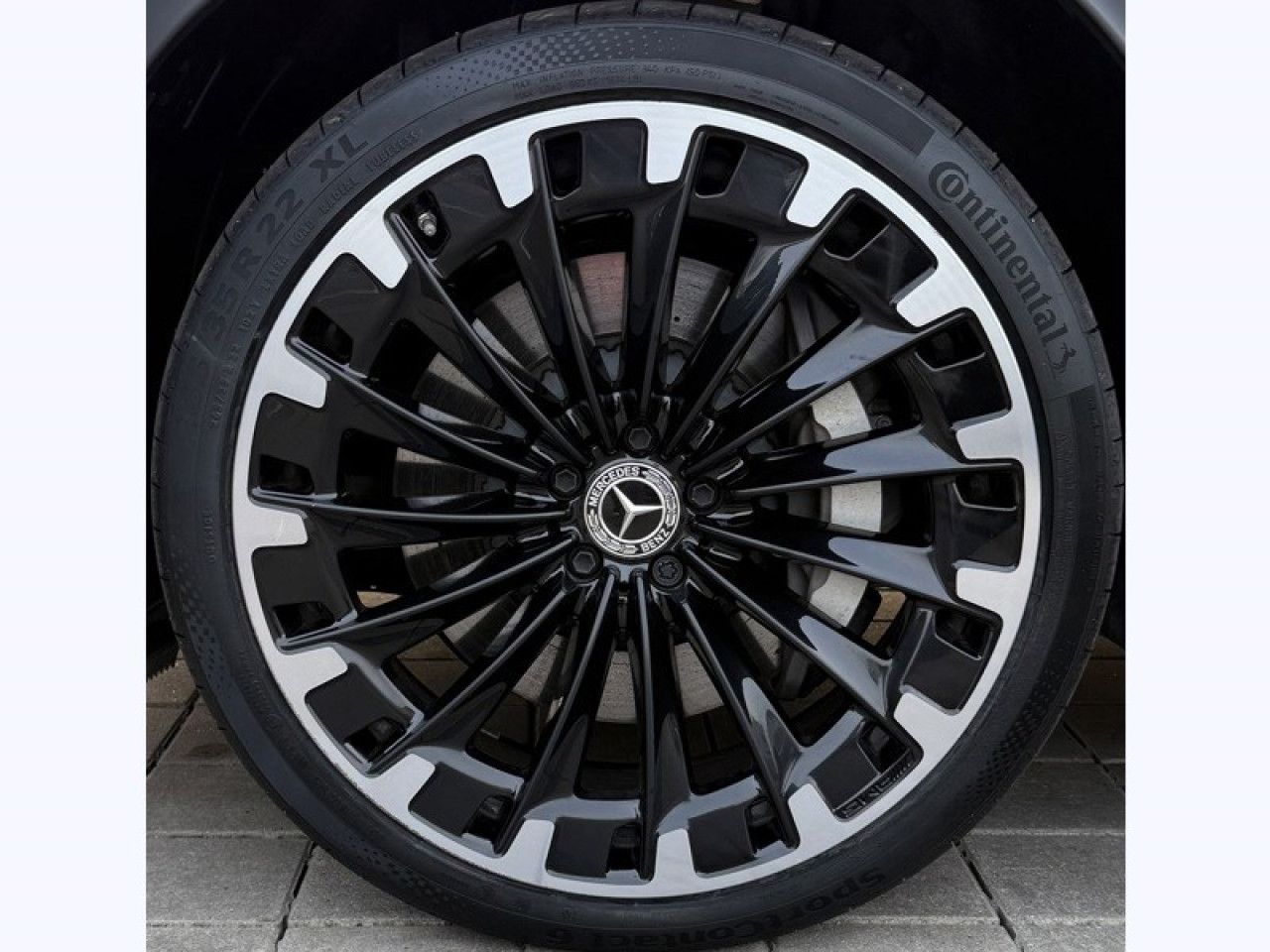 Photo du v&eacute;hicule 9 / 18