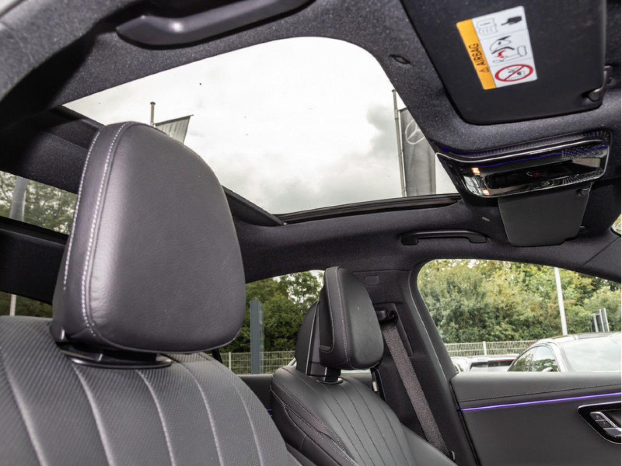 Mercedes-Benz E-Klasse – Bild 10