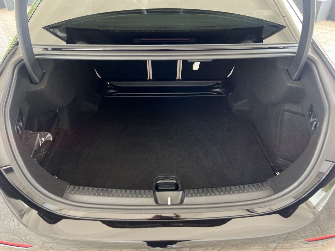 Mercedes-Benz E-Klasse – Bild 21