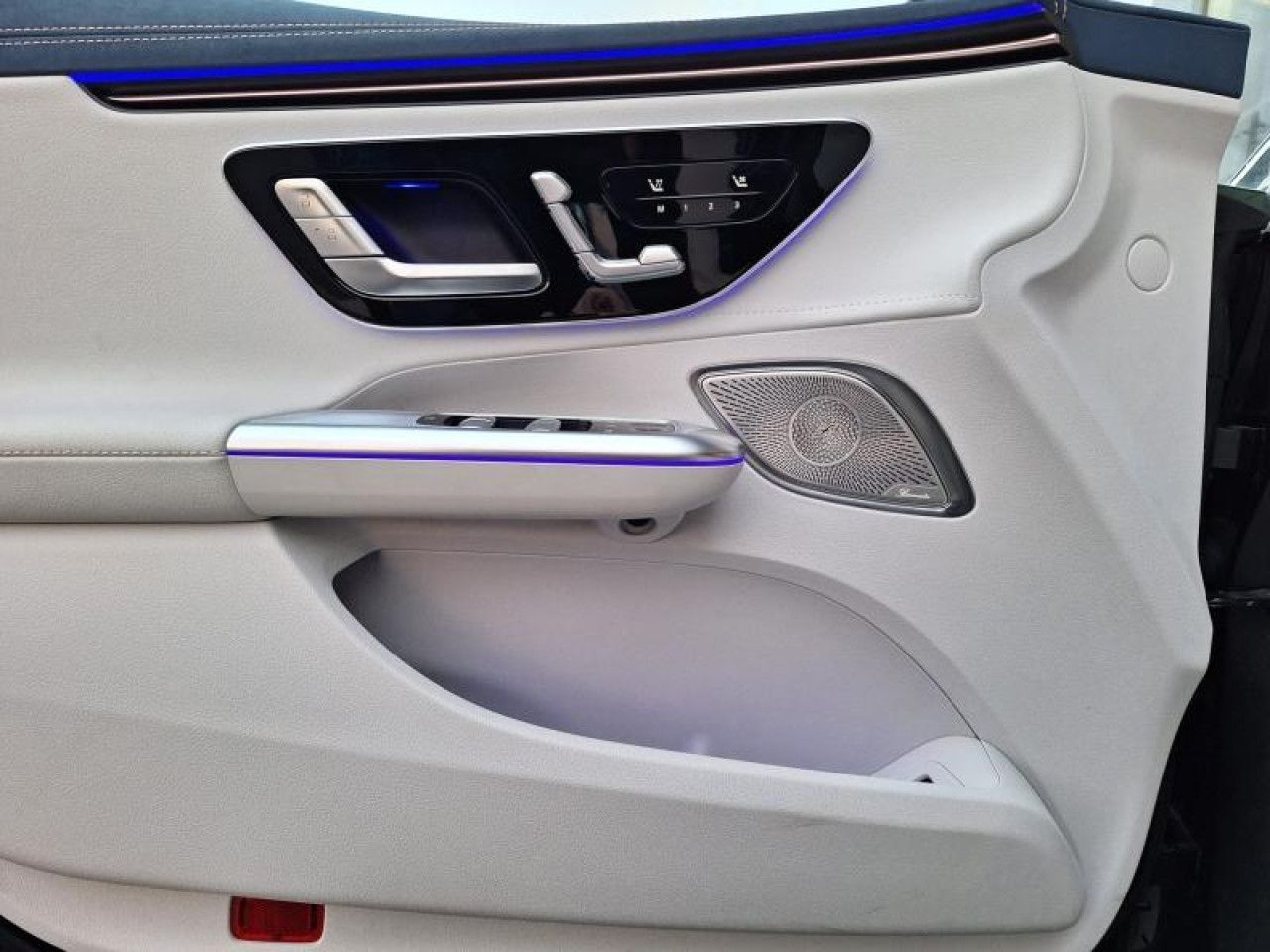 Photo du v&eacute;hicule 14 / 18