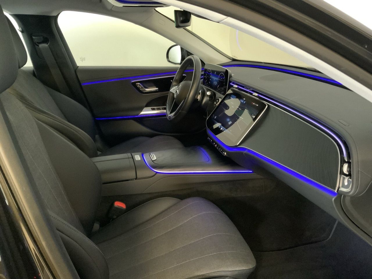 Mercedes-Benz E-Klasse – Bild 15