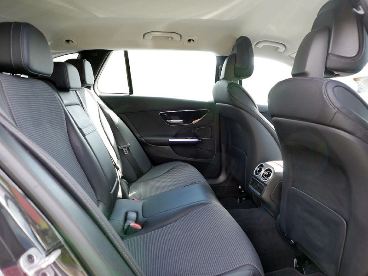 Mercedes-Benz C-Klasse – Bild 6