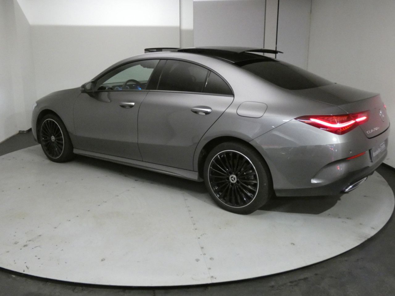 Photo du v&eacute;hicule 7 / 18