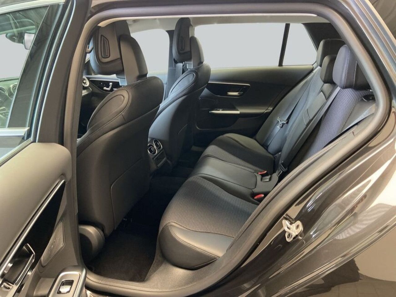 Mercedes-Benz C-Klasse – Bild 11