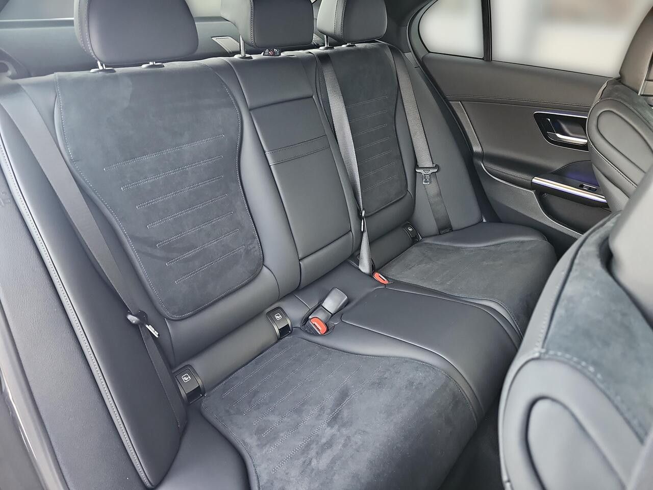 Zdjęcie pojazdu 23 / 23