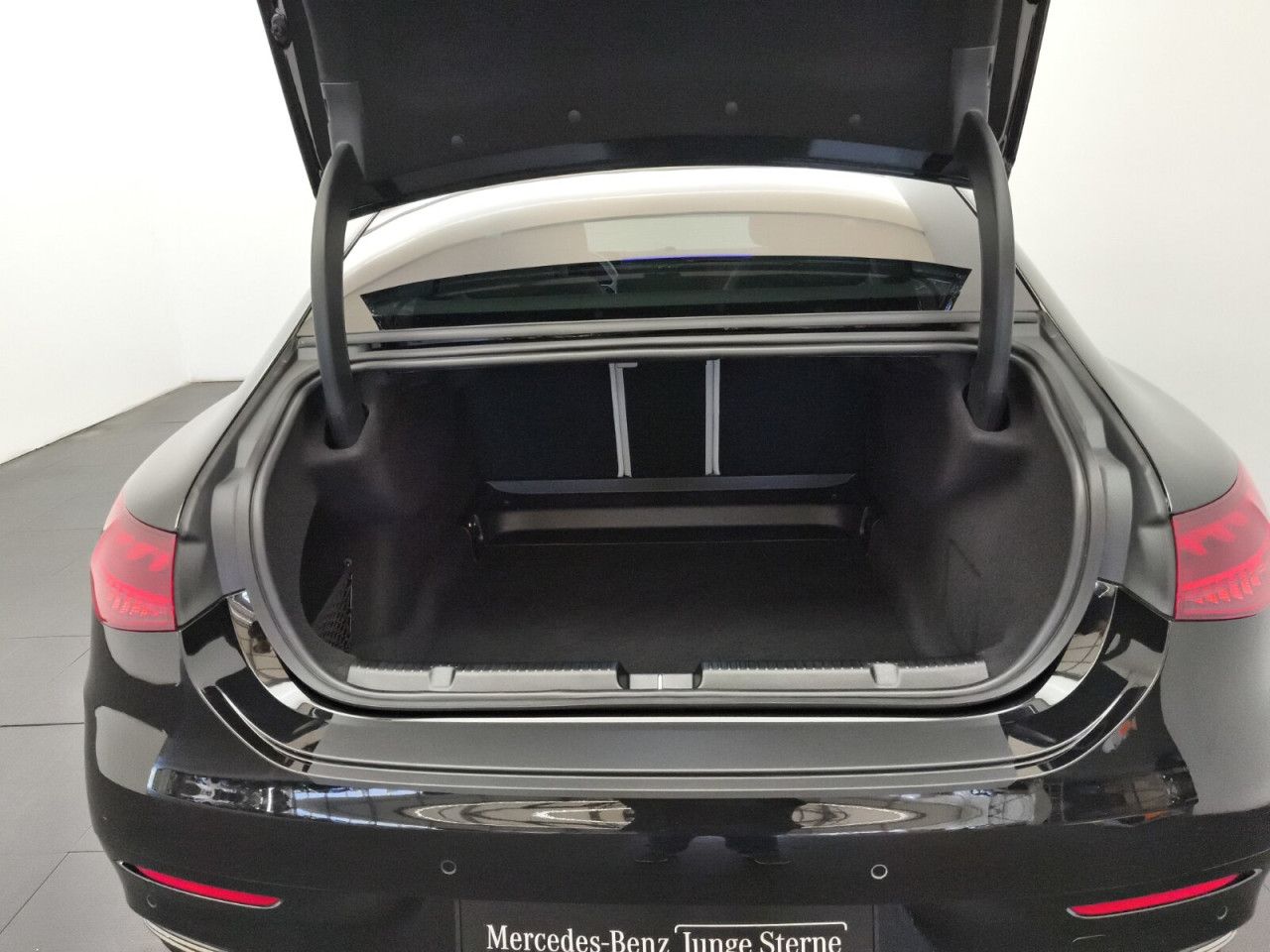 Mercedes-Benz EQE – Bild 11