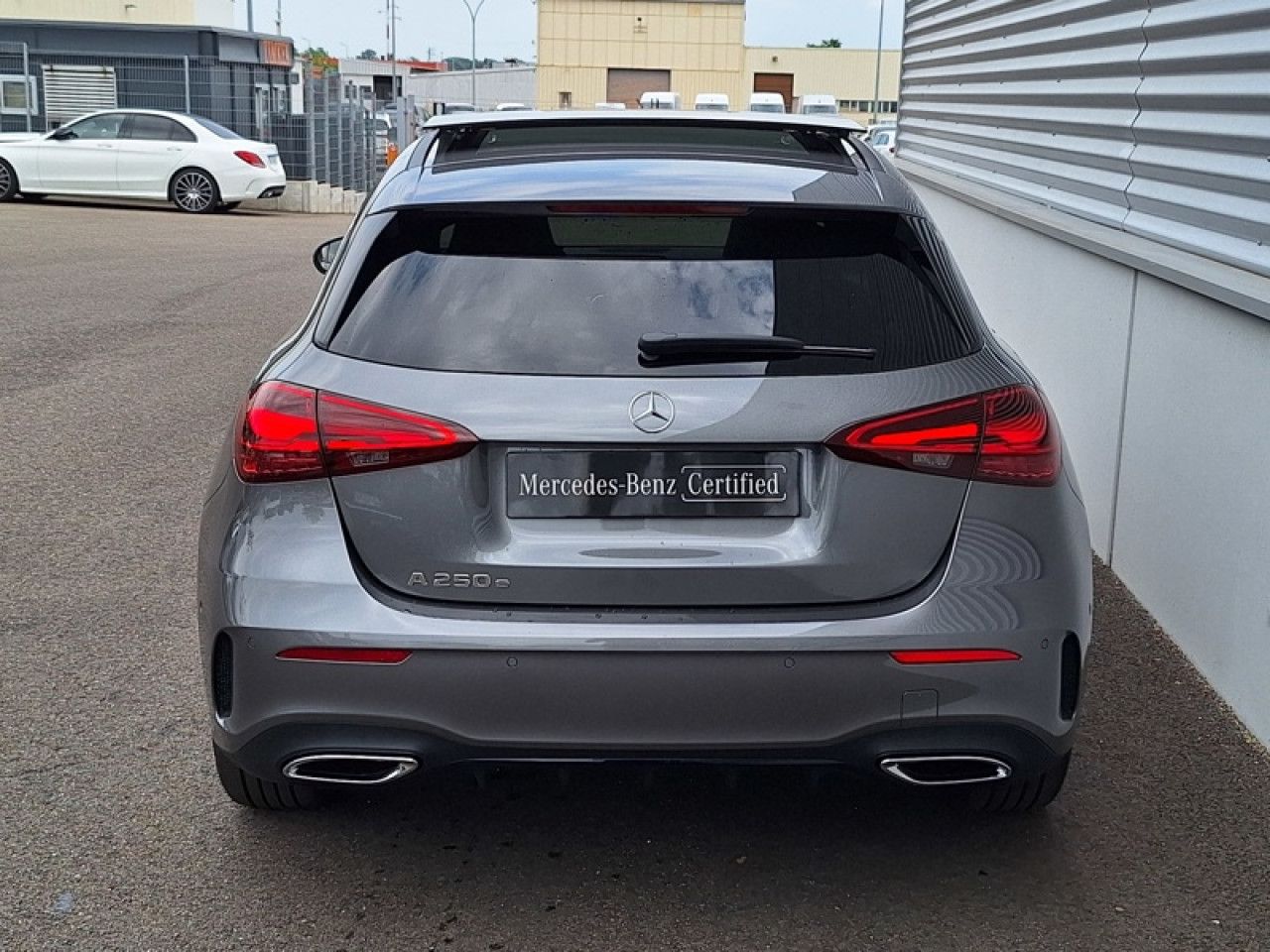 Photo du v&eacute;hicule 5 / 18