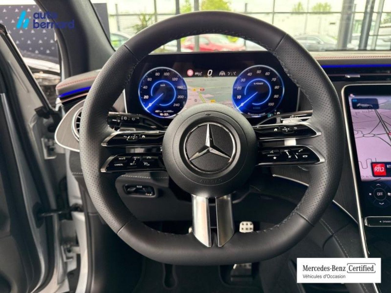 Photo du v&eacute;hicule 13 / 18