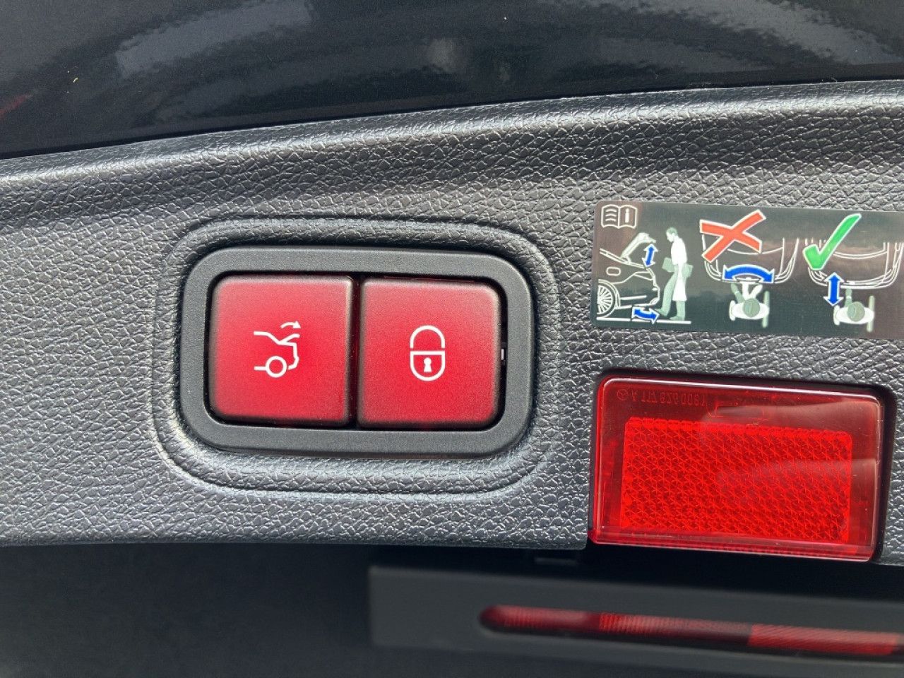 Mercedes-Benz C-Klasse – Bild 17