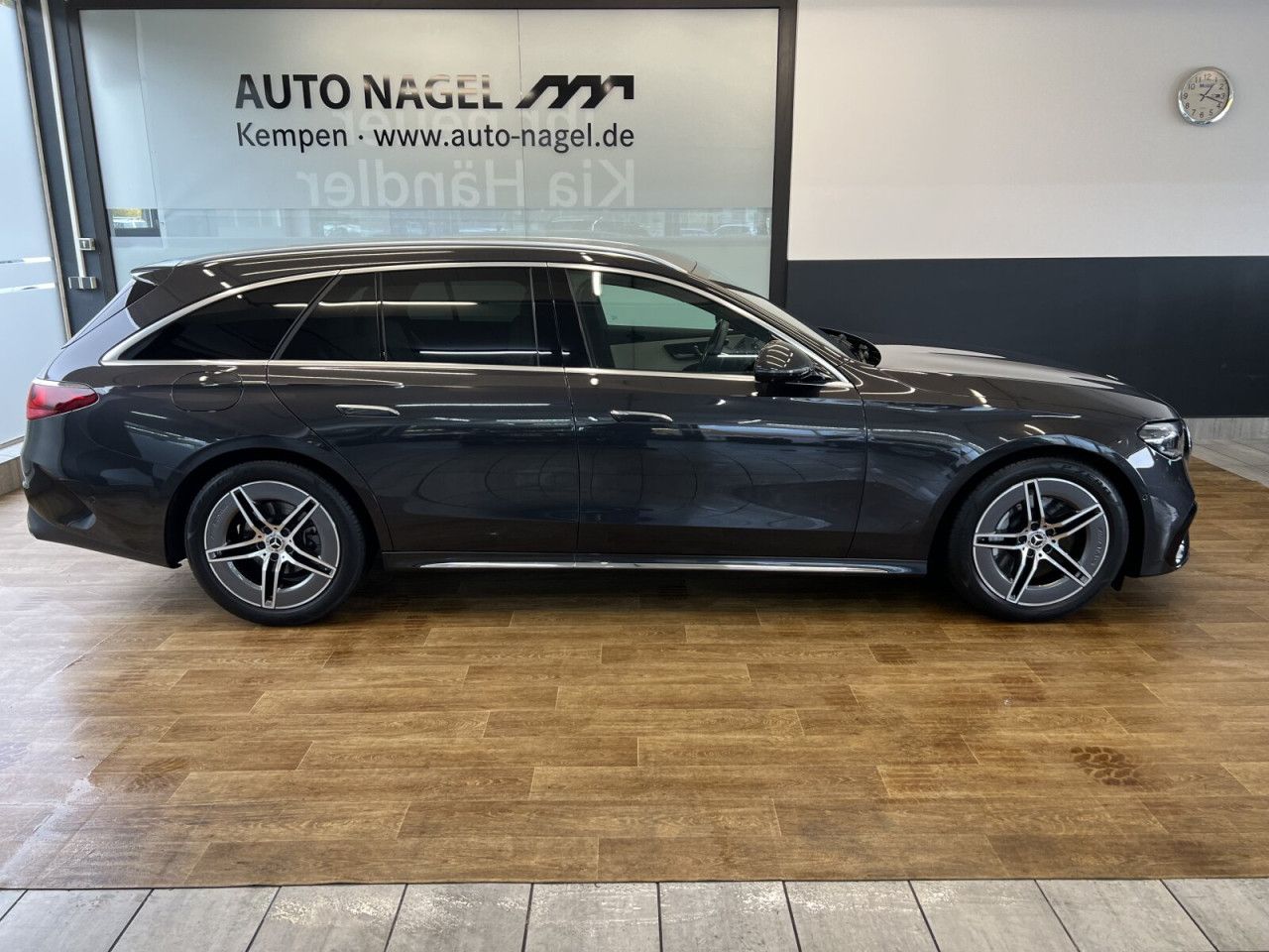 Mercedes-Benz E-Klasse – Bild 2