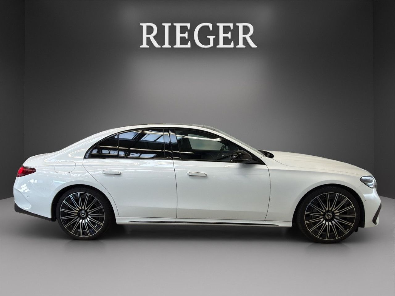 Mercedes-Benz E-Klasse – Bild 14