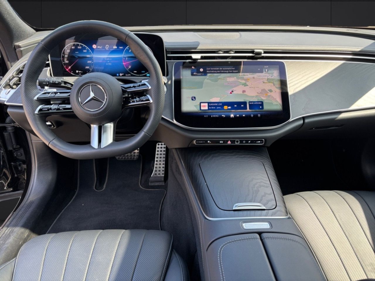 Mercedes-Benz E-Klasse – Bild 12