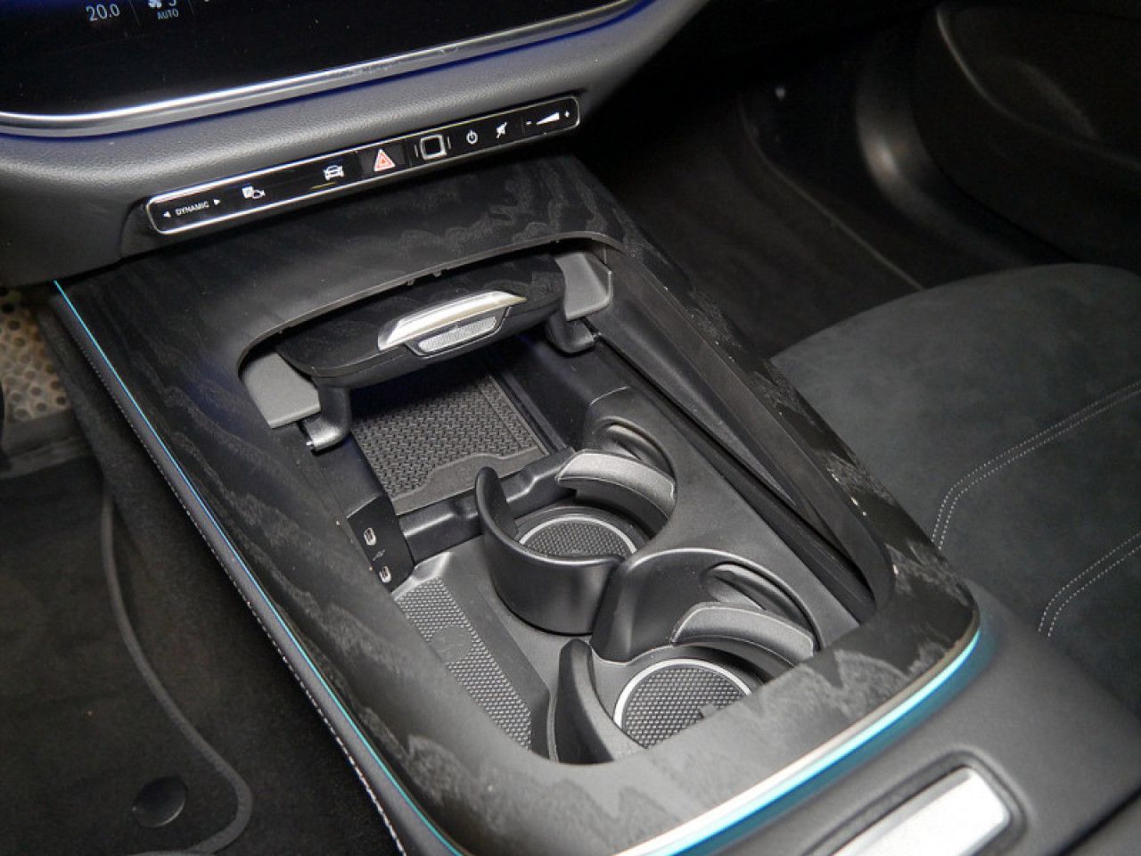 Mercedes-Benz E-Klasse – Bild 20