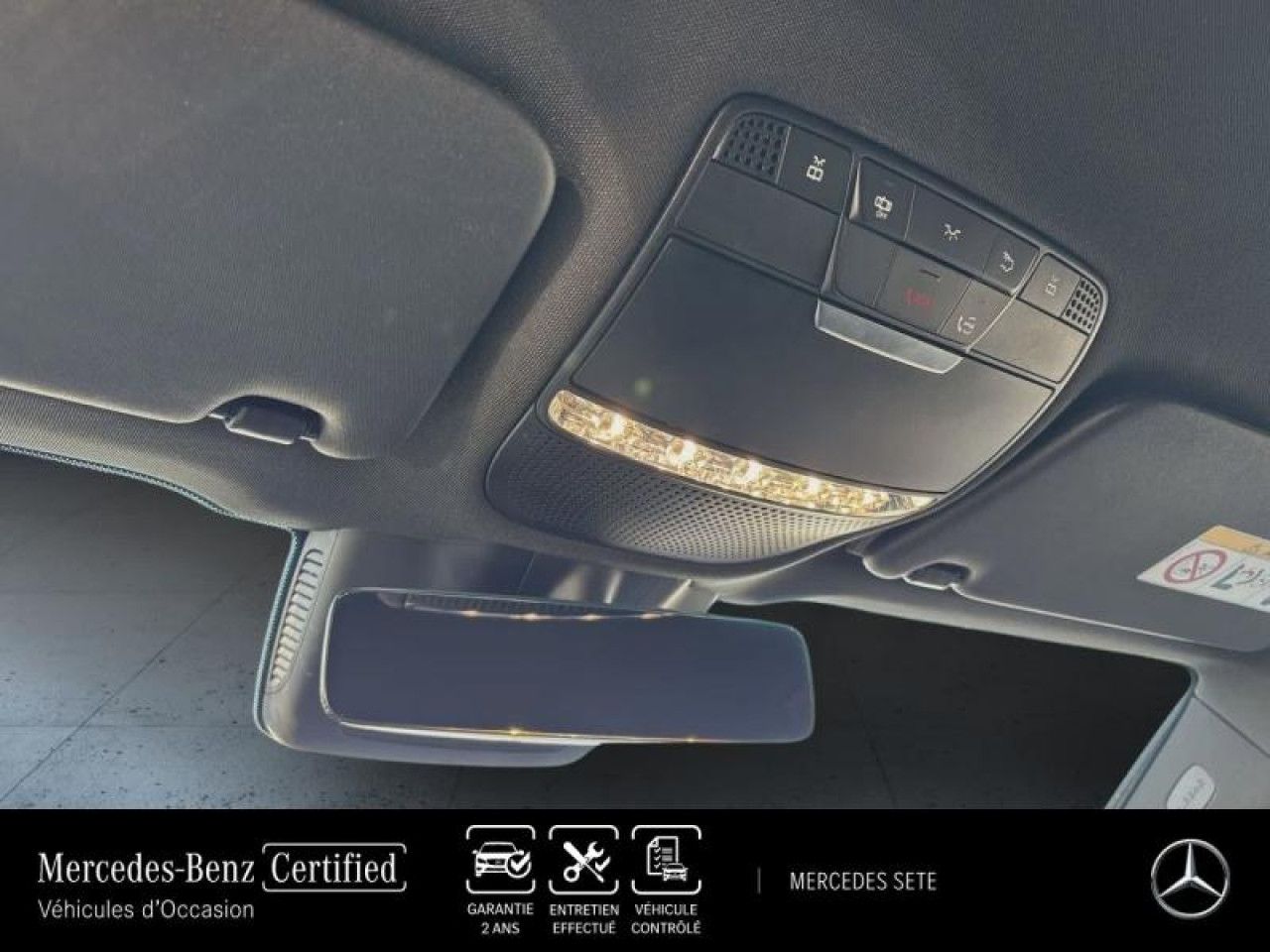 Photo du v&eacute;hicule 18 / 18