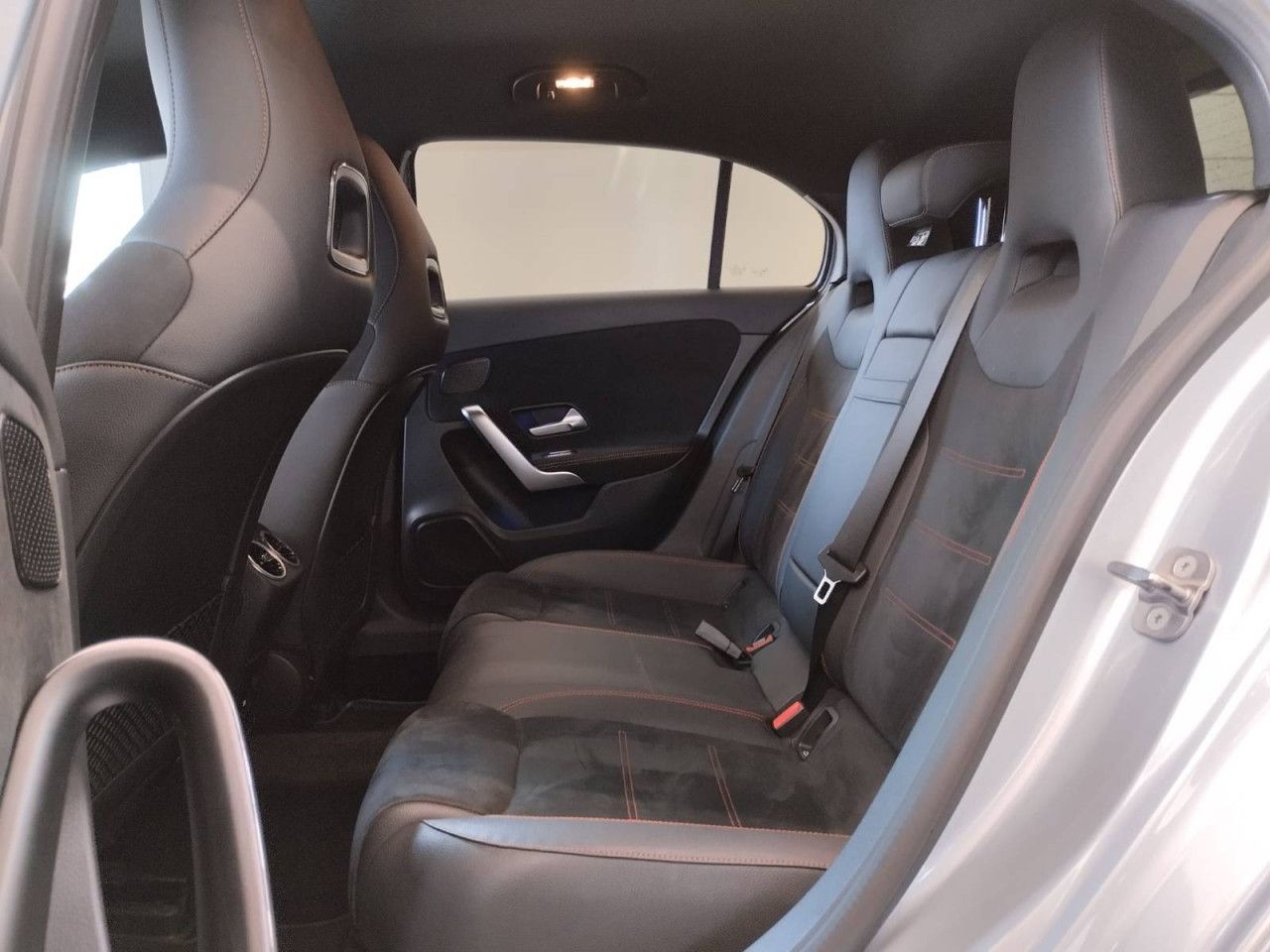 Imagem do ve&iacute;culo 7 / 15