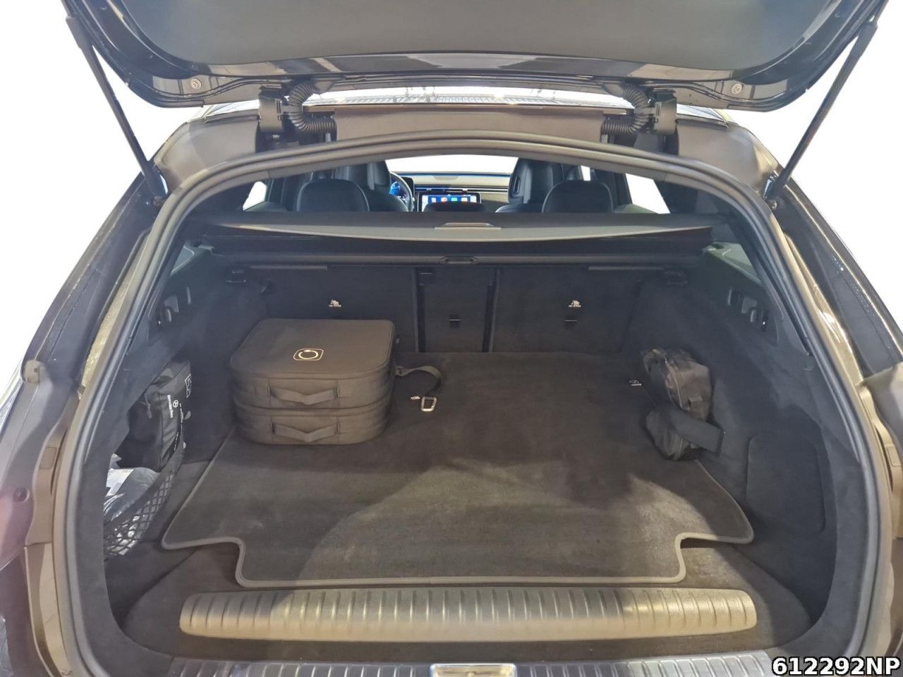 Mercedes-Benz E-Klasse – Bild 6
