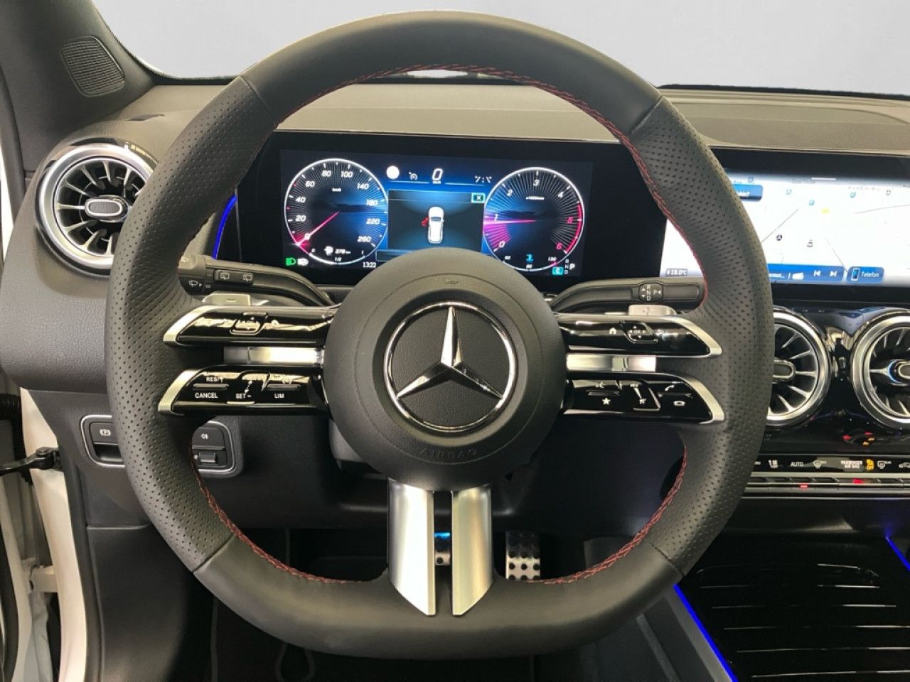 Mercedes-Benz GLB – Bild 12