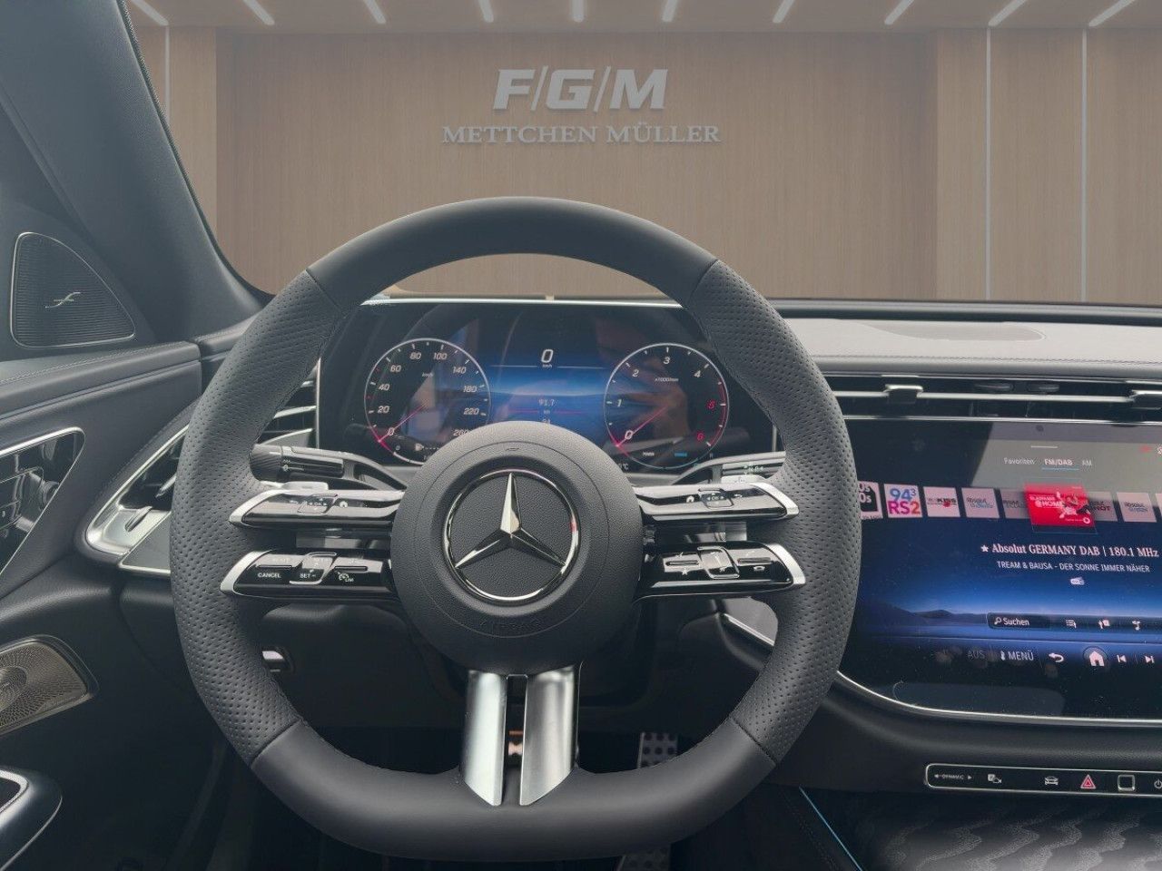 Mercedes-Benz E-Klasse – Bild 9