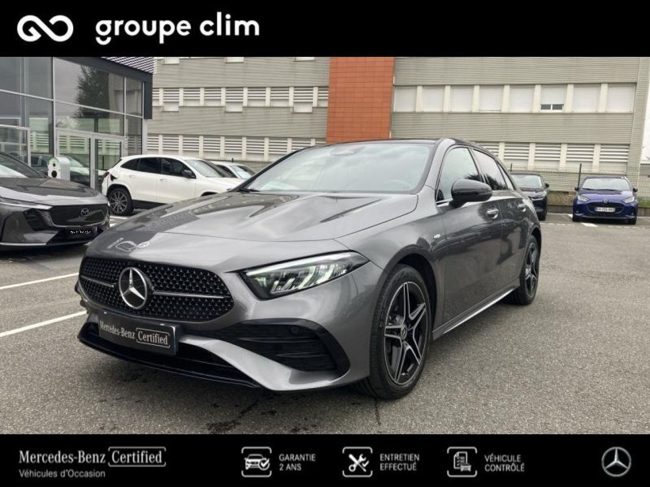 Photo du v&eacute;hicule 1 / 18