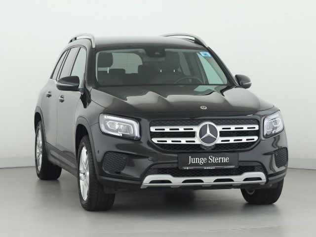 Mercedes-Benz GLB 220