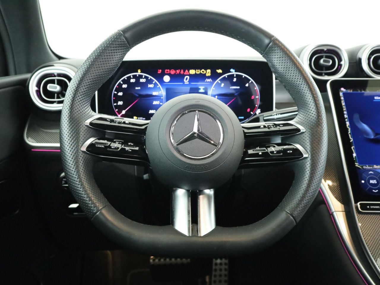 Mercedes-Benz GLC – Bild 11