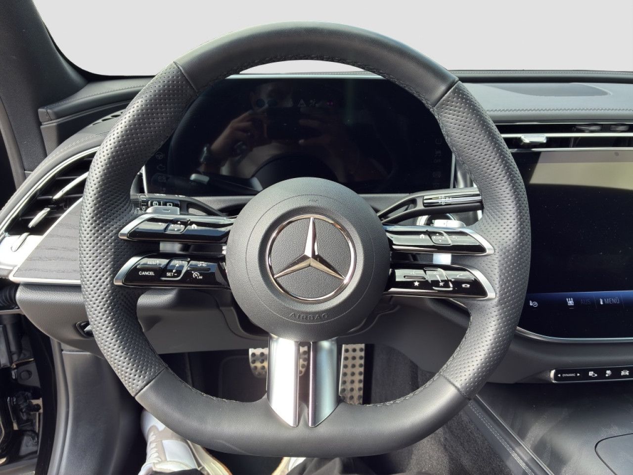 Mercedes-Benz E-Klasse – Bild 7