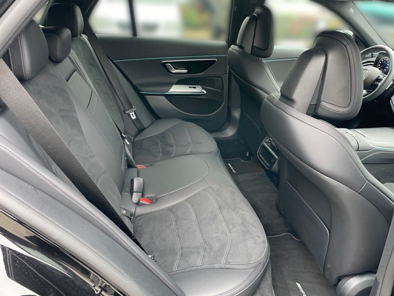 Mercedes-Benz E-Klasse – Bild 12