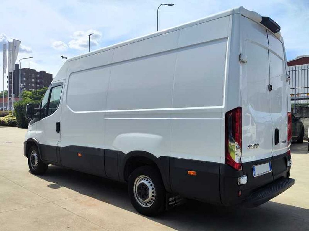 IVECO | 35S14V H2 3520L