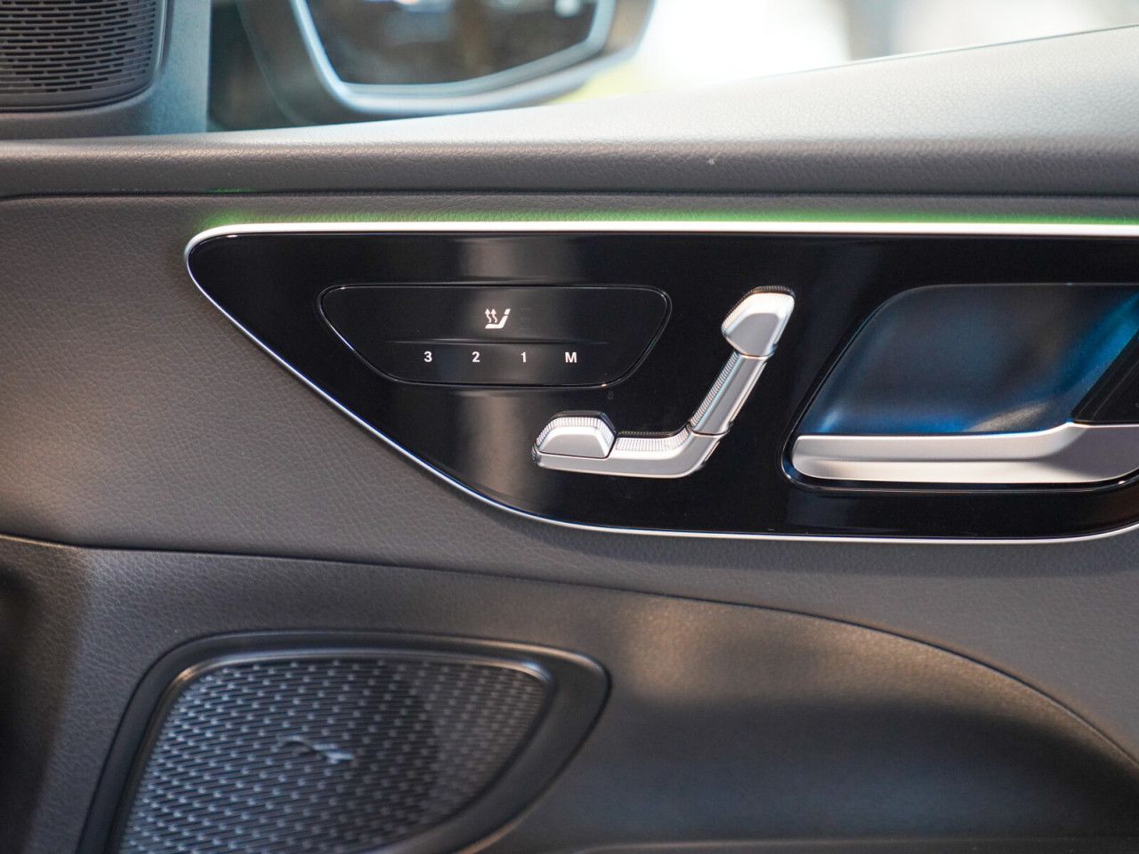 Mercedes-Benz C-Klasse – Bild 12